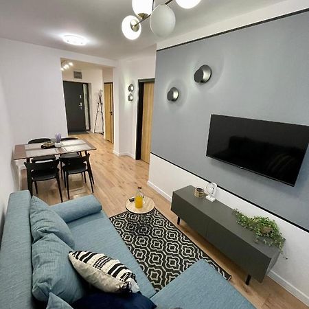 Przestronny Apartament W Centrum Miasta Radom Luaran gambar
