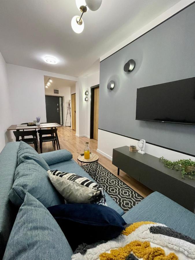 Przestronny Apartament W Centrum Miasta Radom Luaran gambar