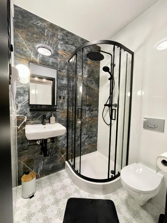 Przestronny Apartament W Centrum Miasta Radom Luaran gambar